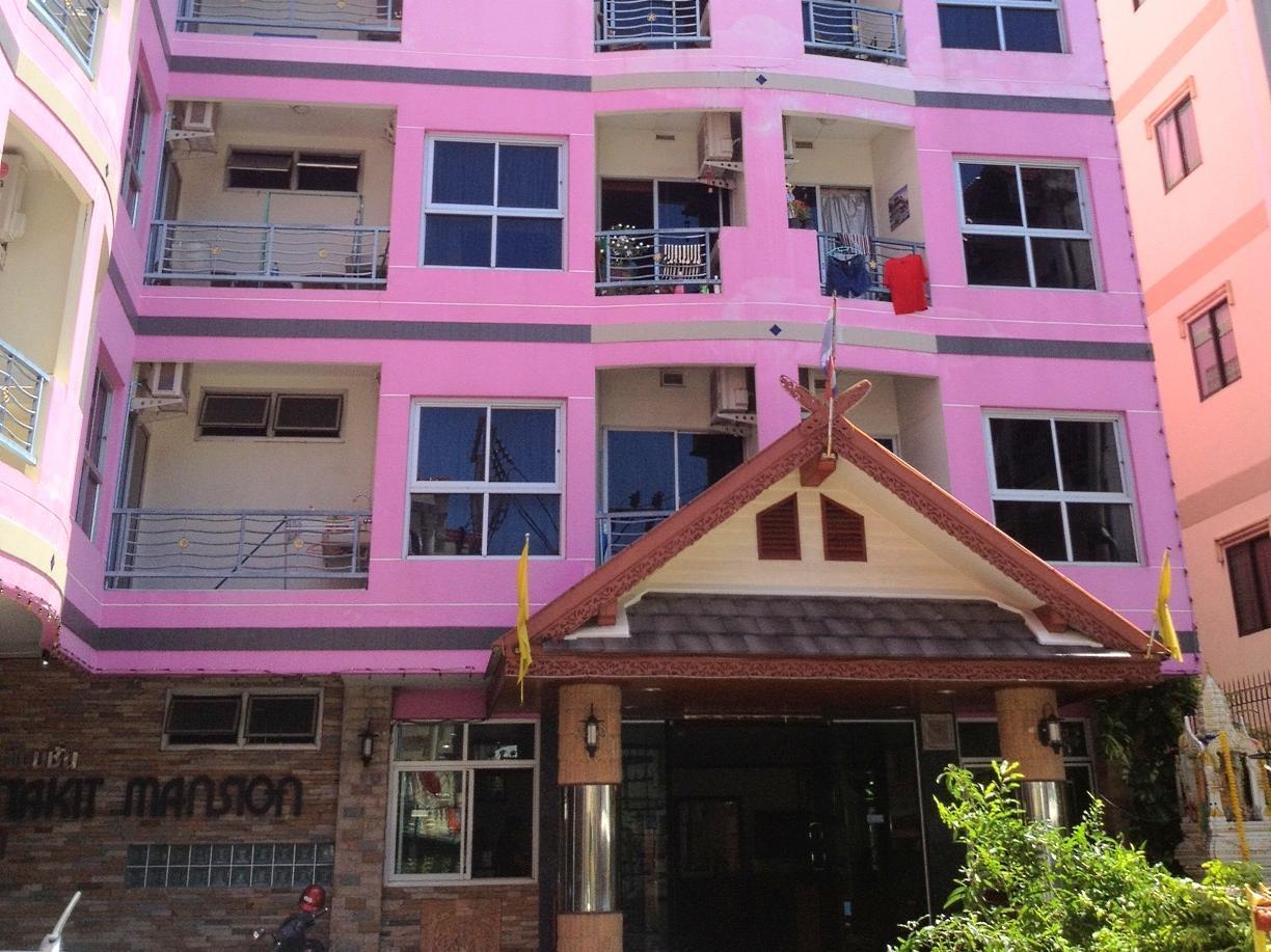 Aparthotel Rattakit Mansion à Pattaya Extérieur photo