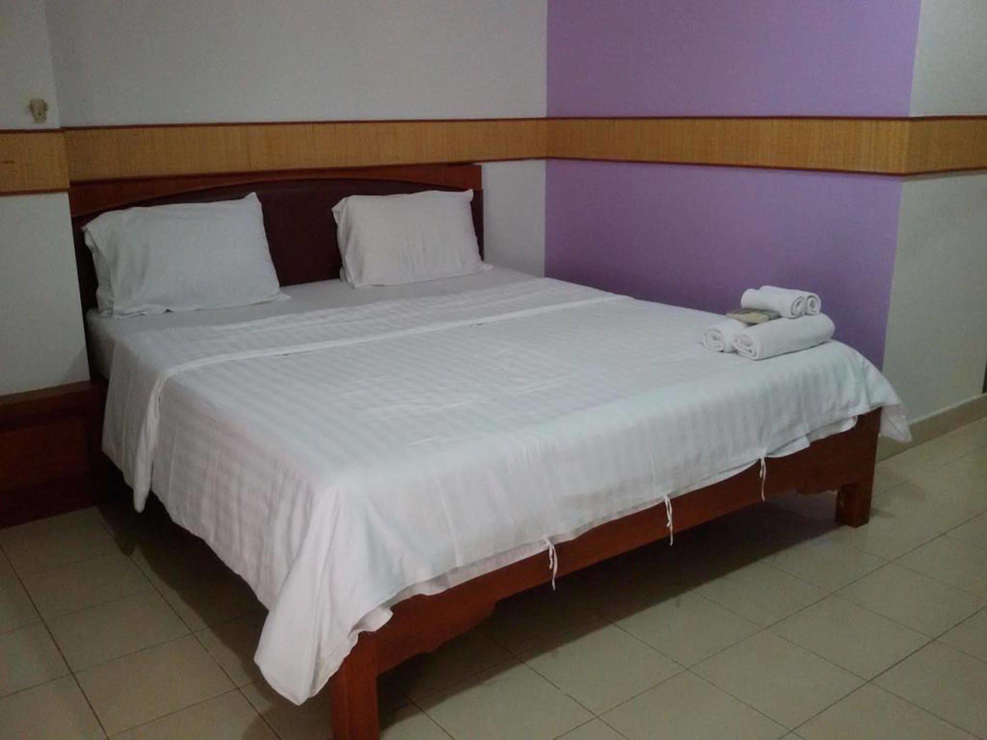 Aparthotel Rattakit Mansion à Pattaya Extérieur photo