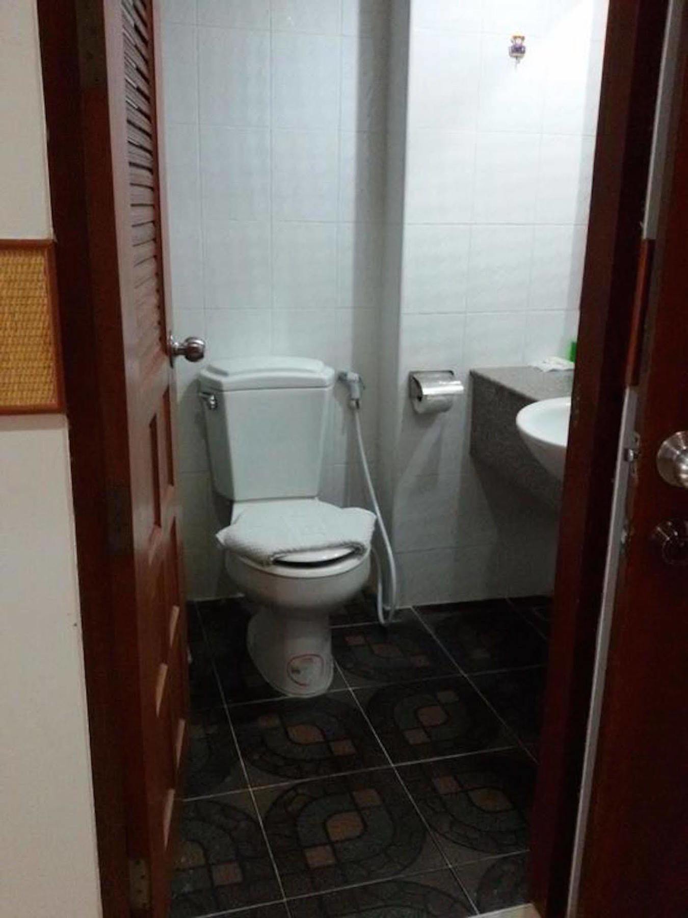 Aparthotel Rattakit Mansion à Pattaya Extérieur photo