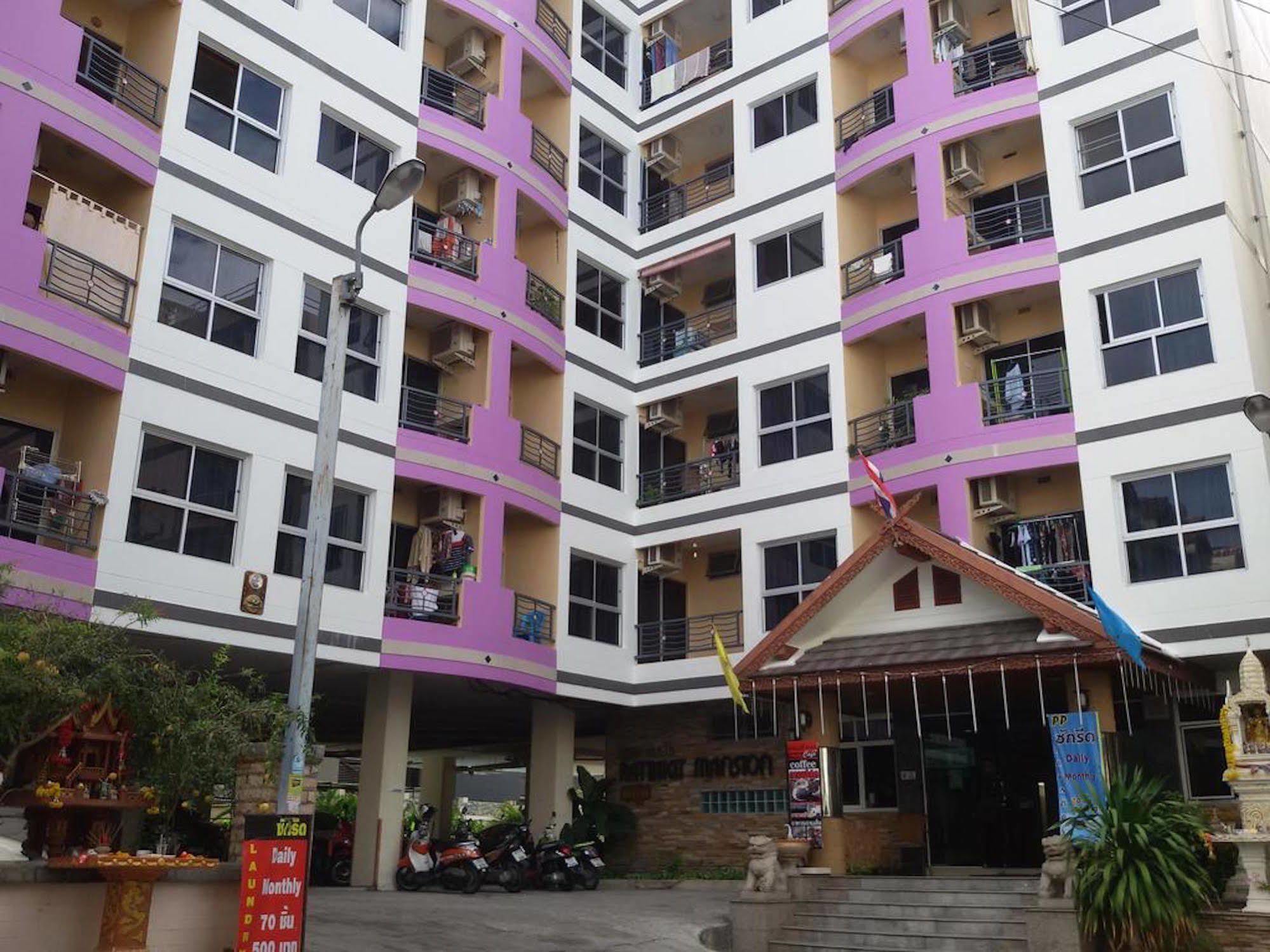 Aparthotel Rattakit Mansion à Pattaya Extérieur photo